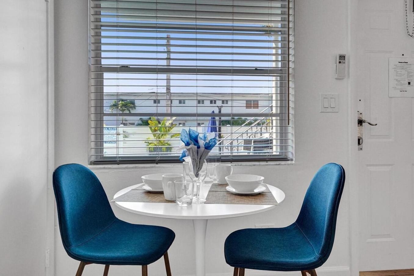 Waves On Desoto Rental Unit With Pool ฮอลลีวูด ภายนอก รูปภาพ