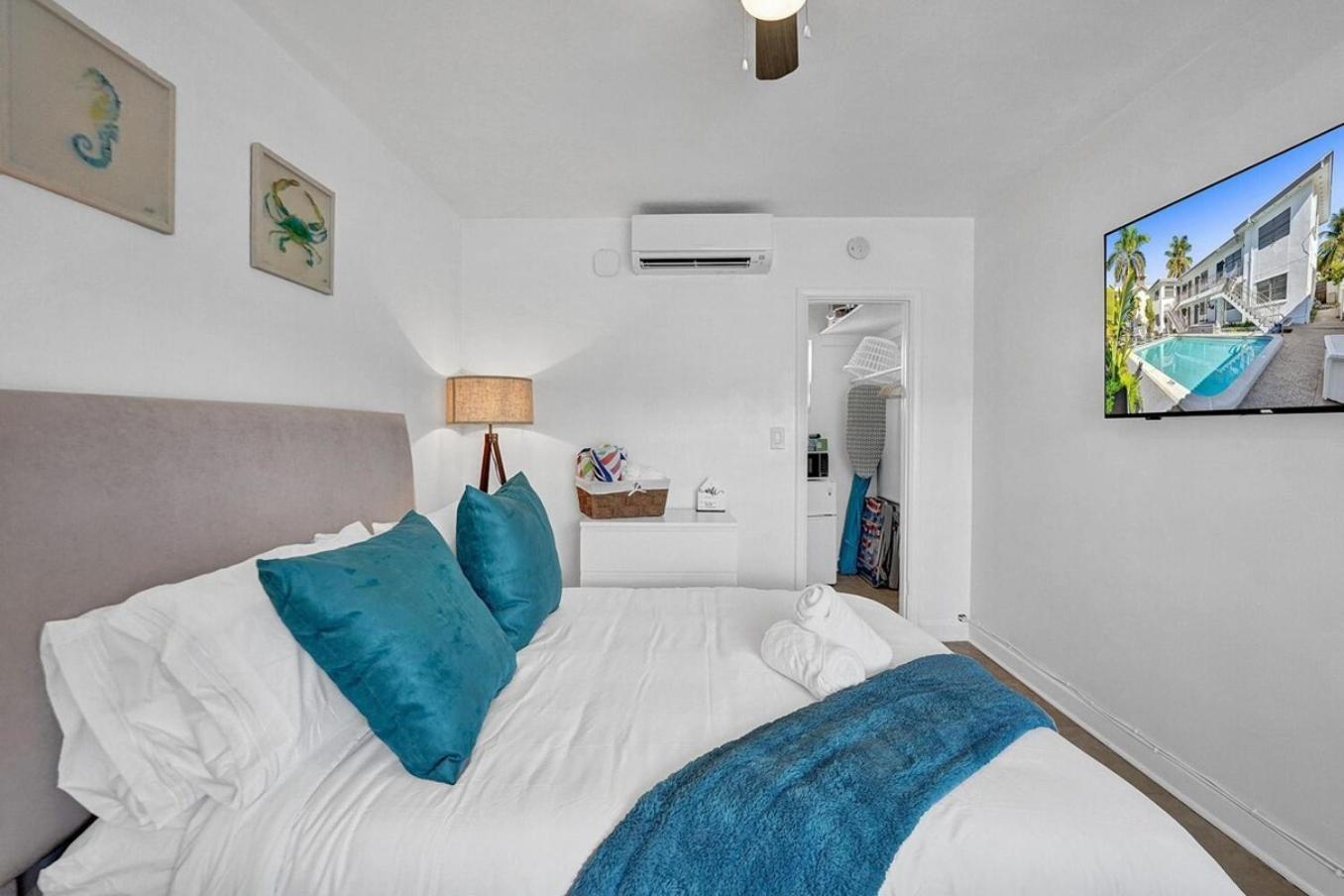 Waves On Desoto Rental Unit With Pool ฮอลลีวูด ภายนอก รูปภาพ