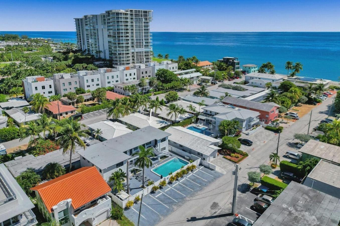 Waves On Desoto Rental Unit With Pool ฮอลลีวูด ภายนอก รูปภาพ